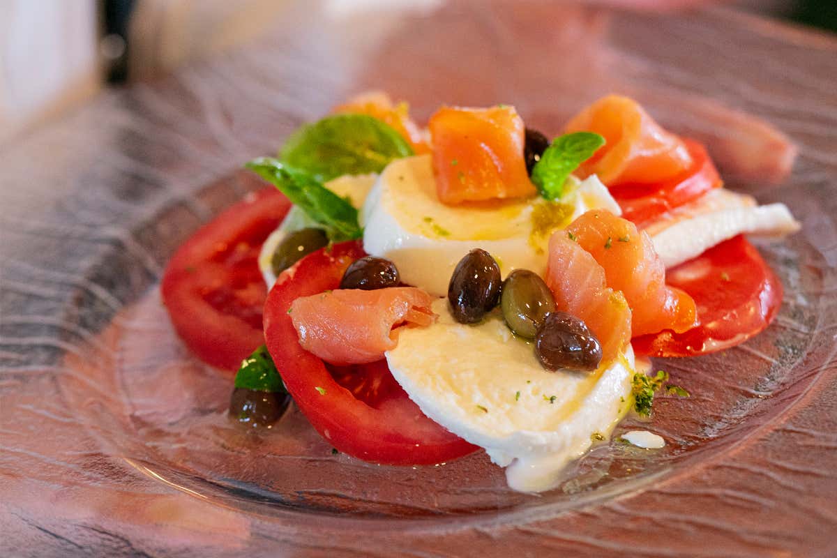 Sosta gourmet tra una buca e l’altra al Maio Restaurant del Golf Club Tolcinasco Sosta gourmet tra una buca e l’altra al Maio Restaurant del Golf Club Tolcinasco