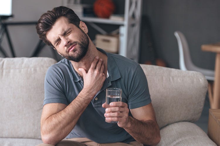 Il mal di gola guarisce in media dopo 7 giorni (Mal di gola, attenti ai virus Meglio evitare i luoghi troppo caldi)