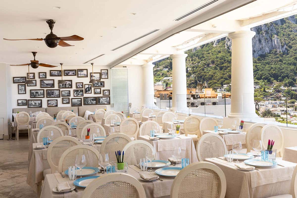 Ristorante Mammà [[Giro del Golfo in otto giorni]]: Capri conquista con i suoi paesaggi e l’alta cucina