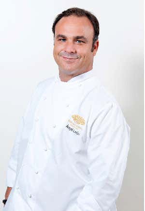 &Aacute;ngel Le&oacute;n