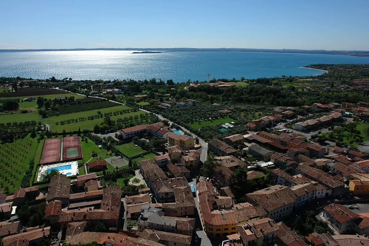 Alla scoperta del Garda Doc tra vini, pesce e un lago che sembra mare