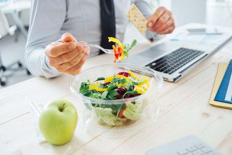 Mangiare sano in pausa pranzo 
Accordo tra Fipe e Ministero