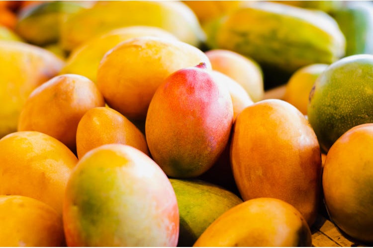 È buono e fa bene: conosciamo le proprietà del mango