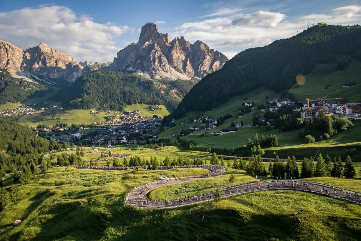Maratona Dles Dolomites: pettorali benefici per l&rsquo;Ucraina