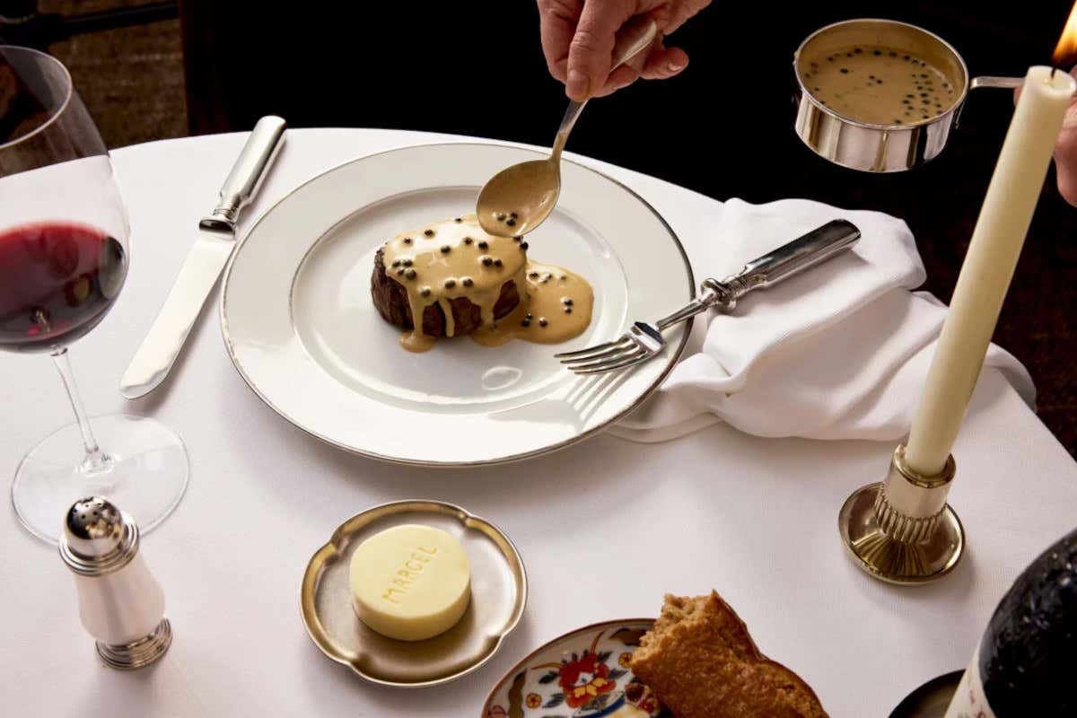 Il ristorante Marcel propone una cucina francese contemporanea costruita su grandi classici riletti con misura