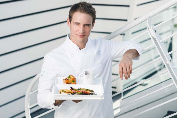 Antonio Scarantino - Marche, una terra di eccellenze E a ottobre torna la fiera del tartufo Antonio Scarantino - Marche, una terra di eccellenze E a ottobre torna la fiera del tartufo