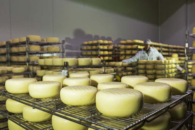 La casciotta d'Urbino - Marche, una terra di eccellenze E a ottobre torna la fiera del tartufo