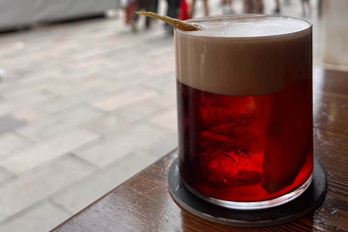 Il ritorno degli amari nei cocktail, tra tradizione e innovazione nella mixology Il ritorno degli amari nei cocktail, tra tradizione e innovazione nella mixology