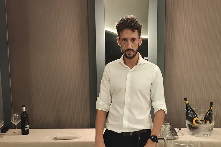 Lo chef Marco Gargaglia che, con Taro Shimosaka, curer&agrave; il menu giapponese Le due facce culinarie del Vizio sulla stessa tavola: niente fusion, solo contaminazioni