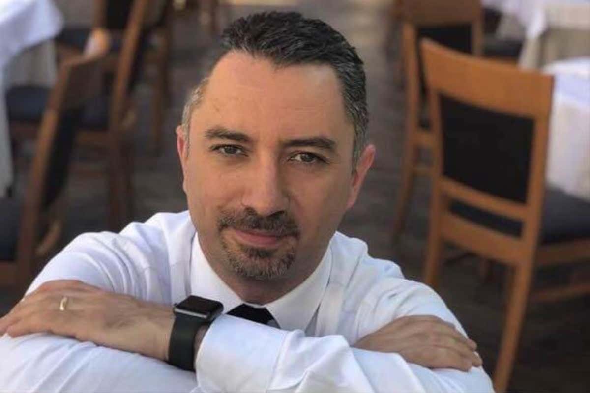 La sala riparte solo se cambiano le scuole e il modo di raccontarla