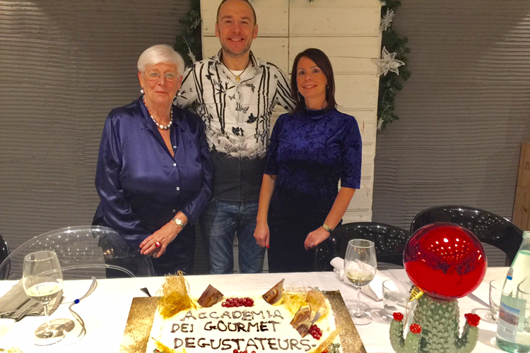 Annamaria Belotti, Giovanni D'Auria e Stella Silipo Capozzi  (Il mare di Gi&ograve; a Seriate Applaudito dai Gourmets degustateurs)
