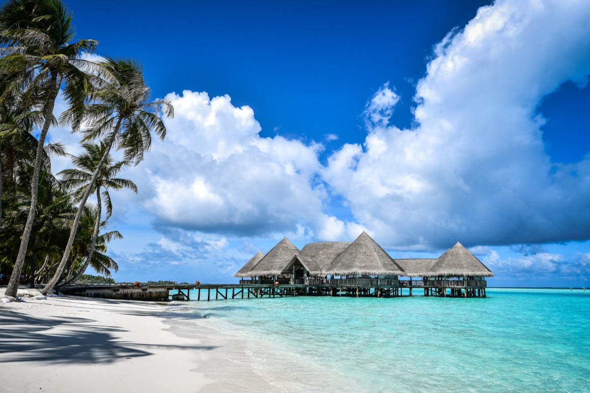 Case su palafitte presso l'atollo di Baa alle Maldive Spiagge tropicali e mare cristallino 4 proposte per un inverno al caldo