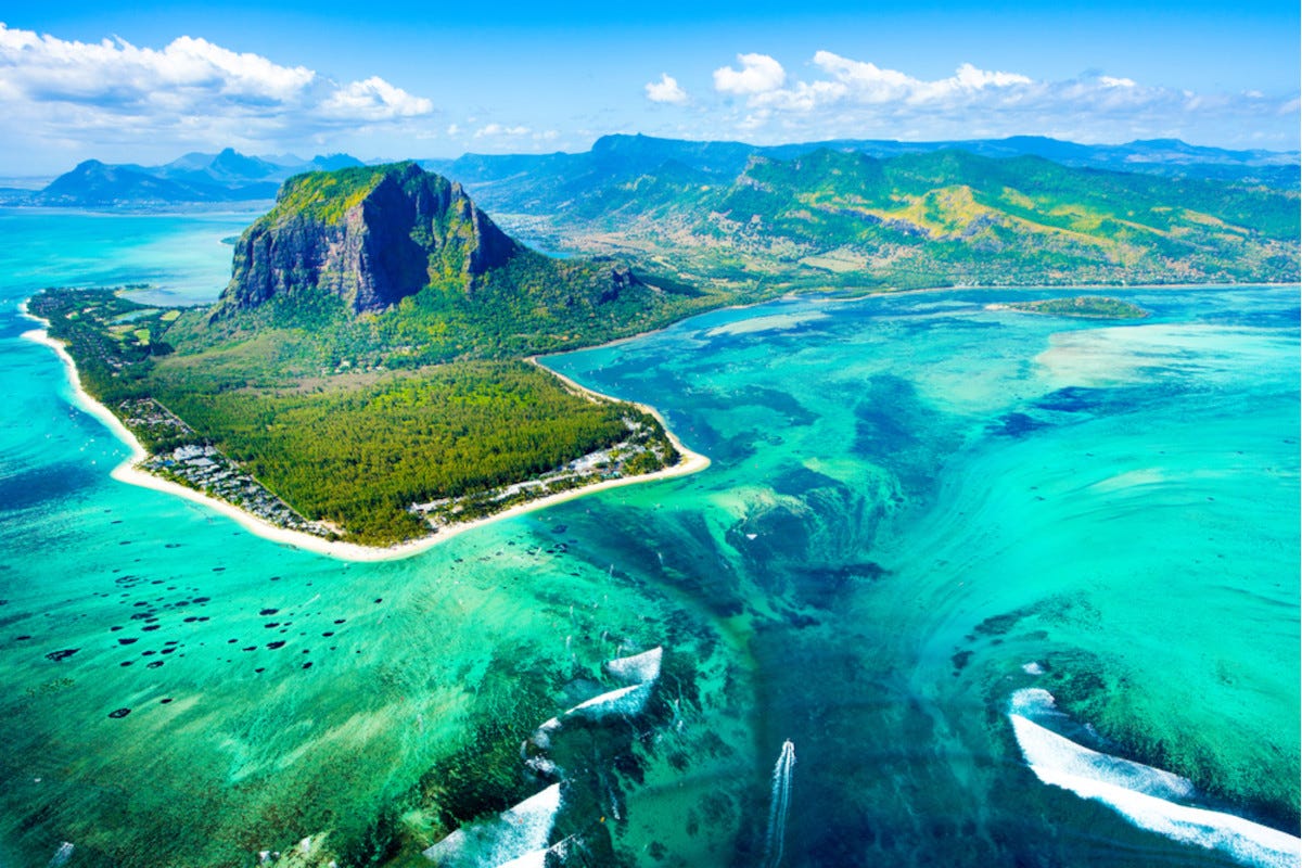 Veduta aerea di un arcipelago delle Mauritius Spiagge tropicali e mare cristallino 4 proposte per un inverno al caldo