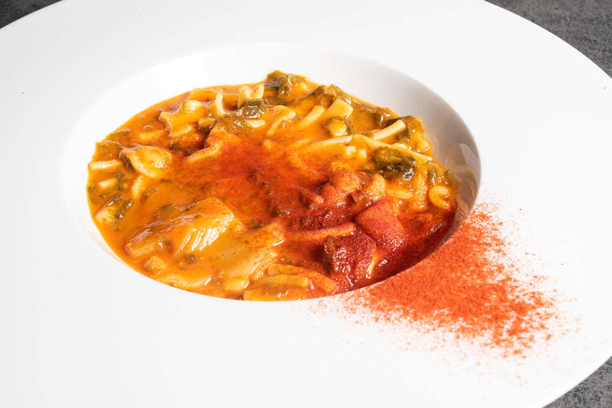 Pasta mista con crema di pomodori del Vesuvio, stoccafisso norvegese, alghe e peperone affumicato Pasta mista con crema di pomodori del Vesuvio, stoccafisso norvegese, alghe e peperone affumicato_2 Marianna Vitale è la nuova Ambasciatrice dello Stoccafisso norvegese