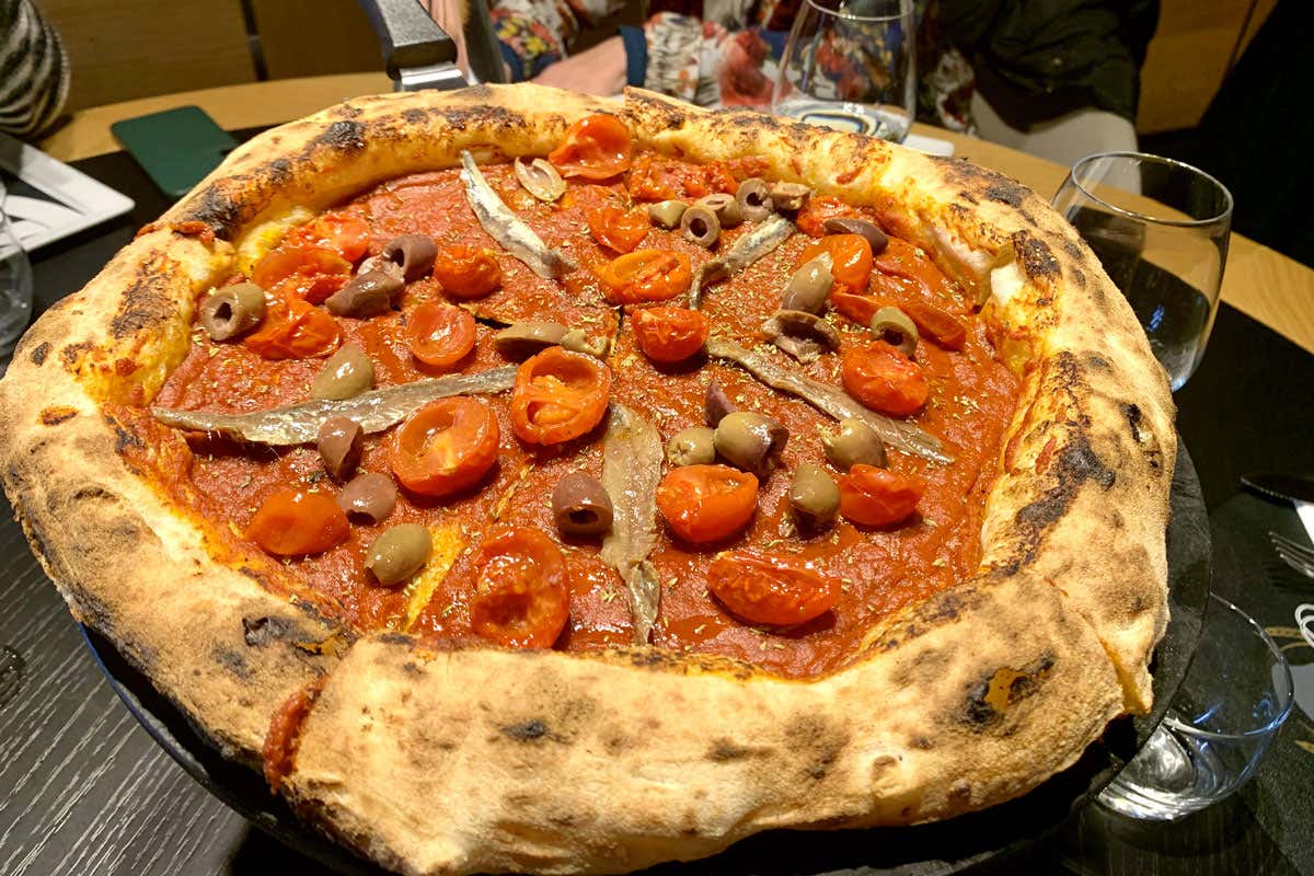 Milano, da Salvatore Lionello arriva la stagione delle pizze primaverili