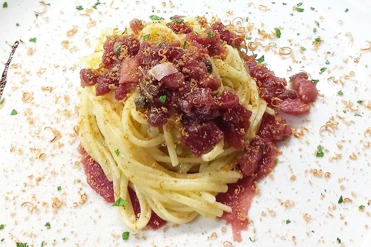 Il ristorante a Gallipoli che sceglie il pesce quando è ancora in mare
