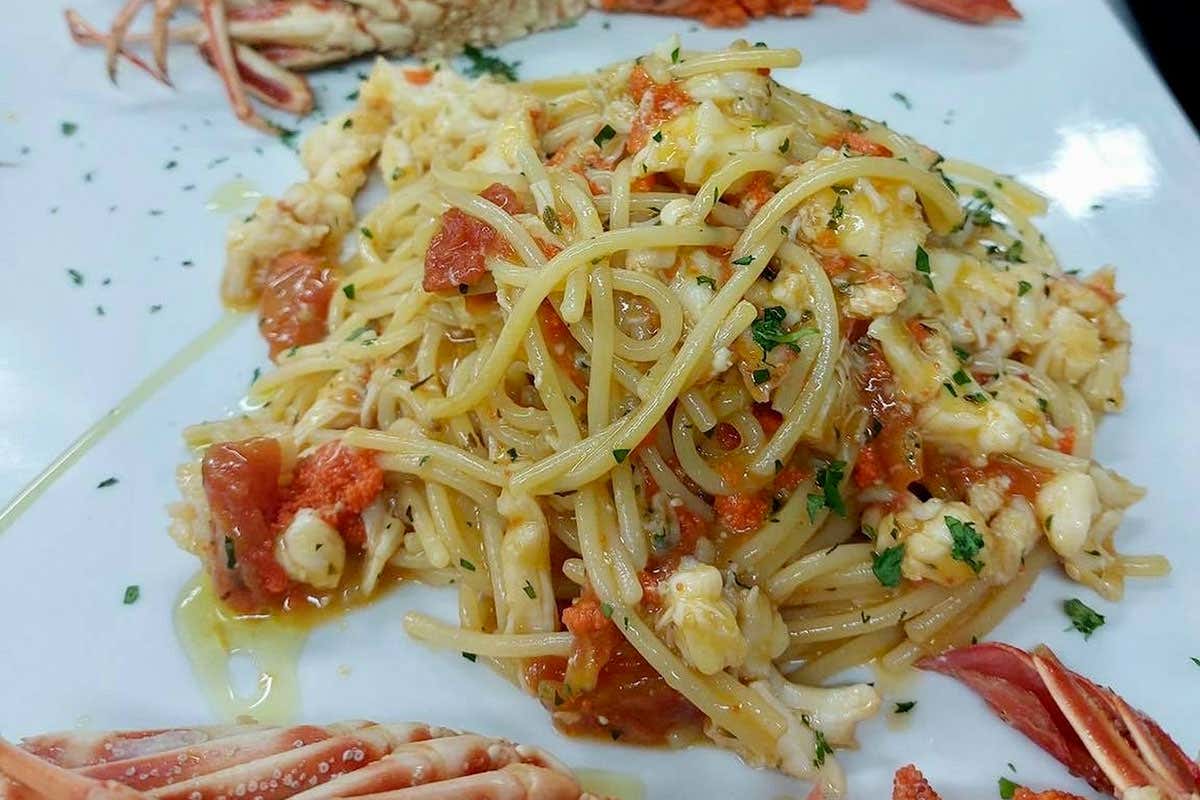 Il ristorante a Gallipoli che sceglie il pesce quando è ancora in mare
