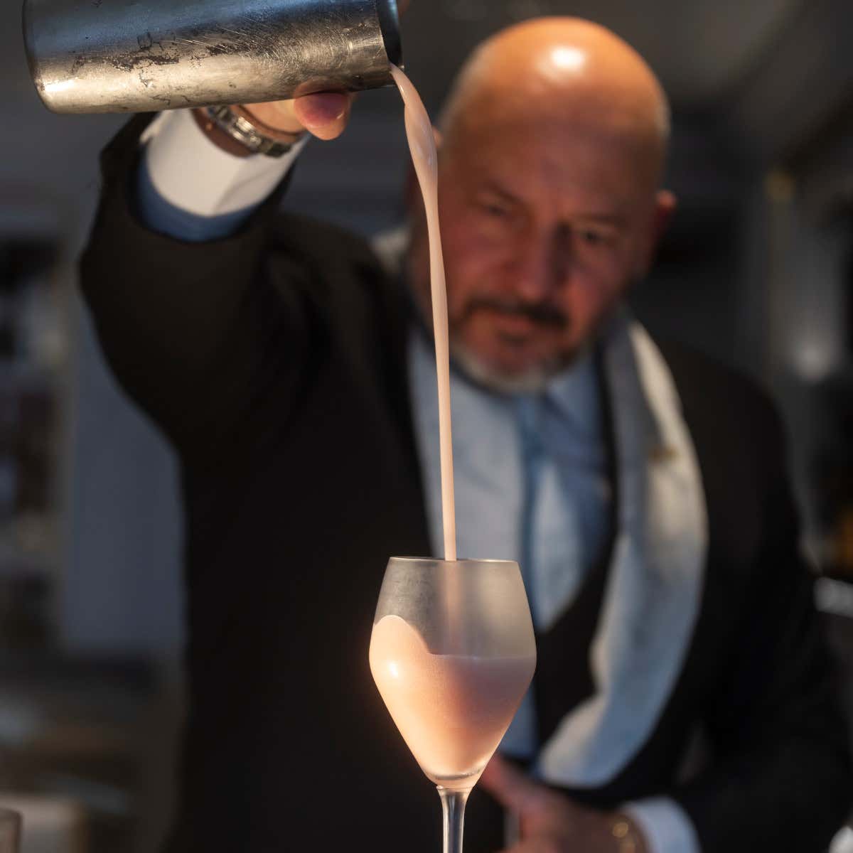 Marino Lucchetti ha pensato due drink solidali per aiutare ricerca e artigiani venezia