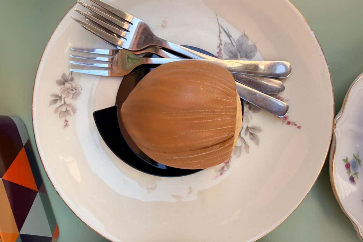 Frutta Realistica (una nocciola) di Maritè