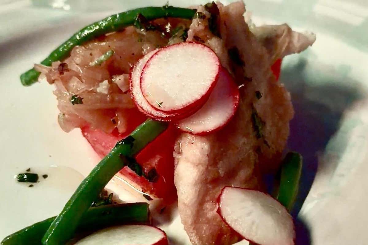 Tacadores con salsa verde alla menta d'acqua