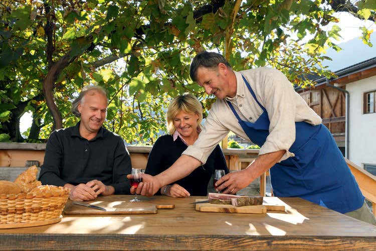 Degustazione di prodotti tipici nei masi - Alto Adige, una vacanza nei masi fra tradizioni alpine e mediterranee