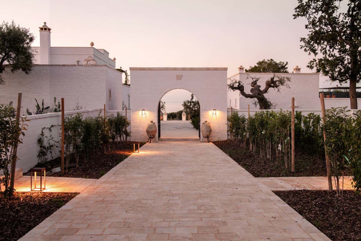 Masseria AuraTerrae, pace e lusso nella campagna di Polignano a Mare Masseria AuraTerrae, pace e lusso nella campagna di Polignano a Mare