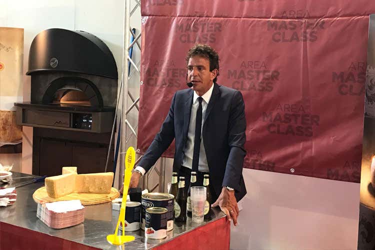 Paolo Parisse (Quando la tradizione guarda avanti Masterclass di successo a TuttoPizza)