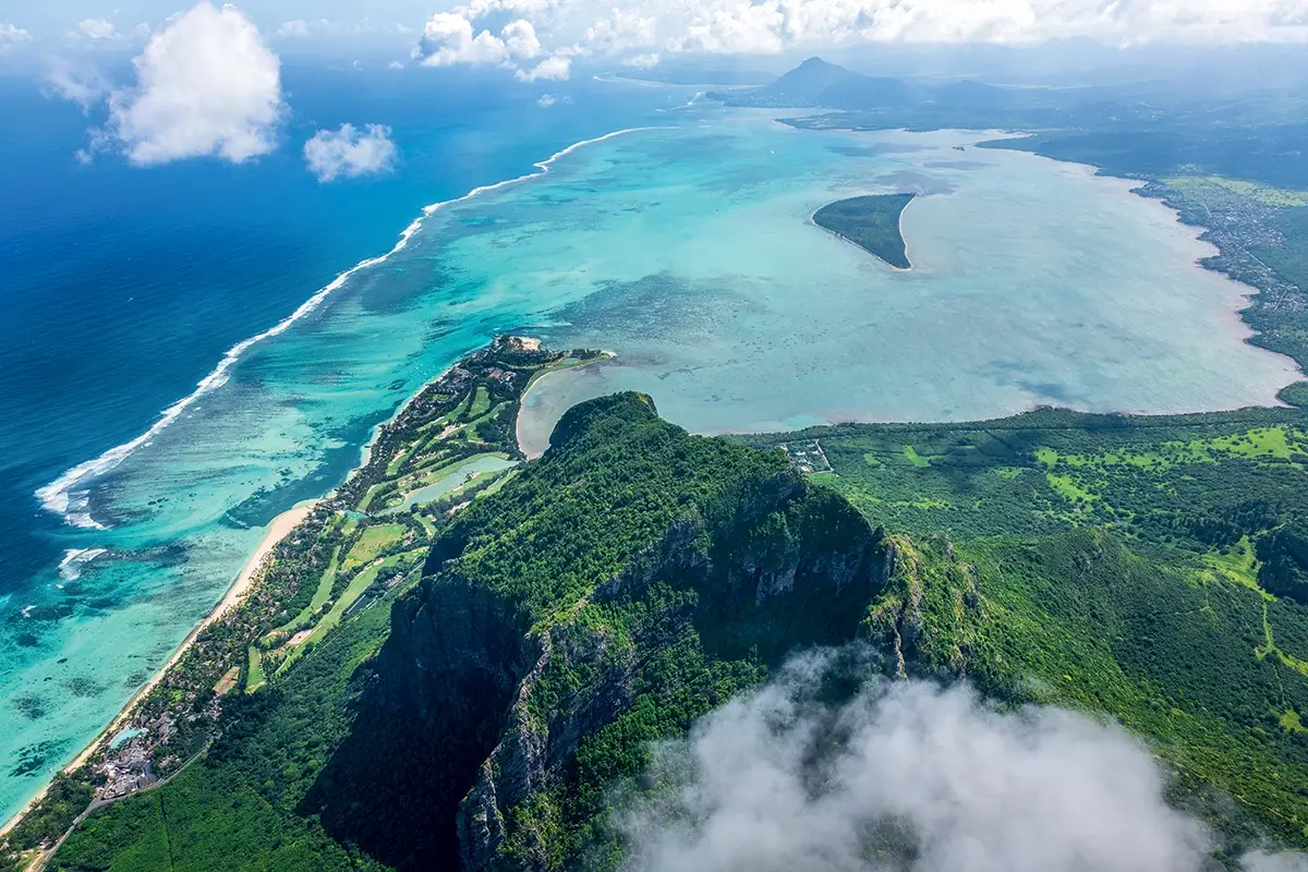 Mauritius &egrave; un paradiso dai mille volti Cosa fare in paradiso? Alla scoperta di Mauritius, dove oltre la spiaggia c&rsquo;&egrave; di pi&ugrave;