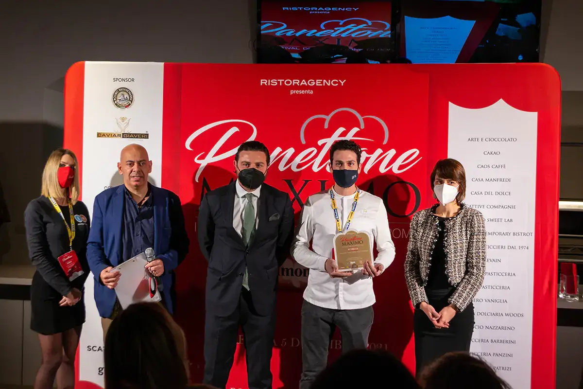 Il miglior panettone tradizionale di Roma &egrave; un ex aequo fra Bonfitt-Cattive Compagnie e Pasticceria Barberini Bonfitt-Cattive Compagnie e Pasticceria Barberini, ex aequo al Panettone Maximo 2021