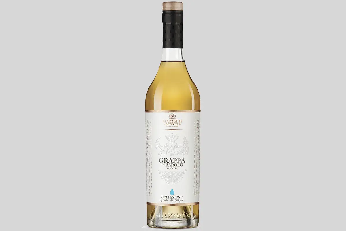 Grappa di Barolo Riserva Splende una medaglia d&rsquo;oro sulla Grappa di Barolo Riserva di Mazzetti