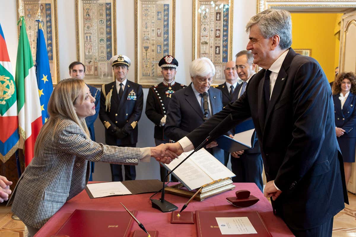 La premier Giorgia Meloni e il neo ministro del Turismo, Gianmarco Mazzi