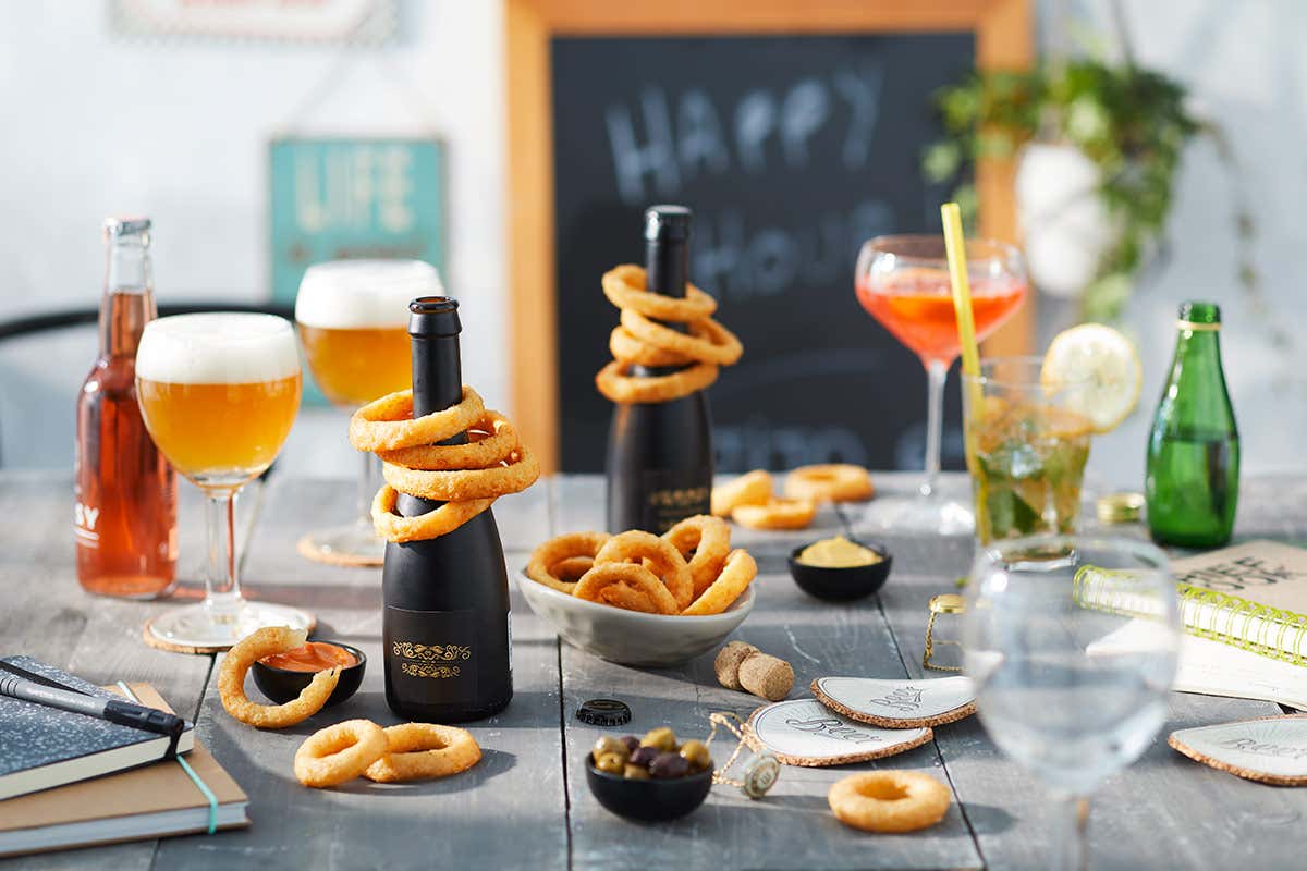 Anelli di Cipolla Pastellati alla Birra, taglio fine Anelli di Cipolla McCain, gli appetizer redditizi che non possono mancare nel menu