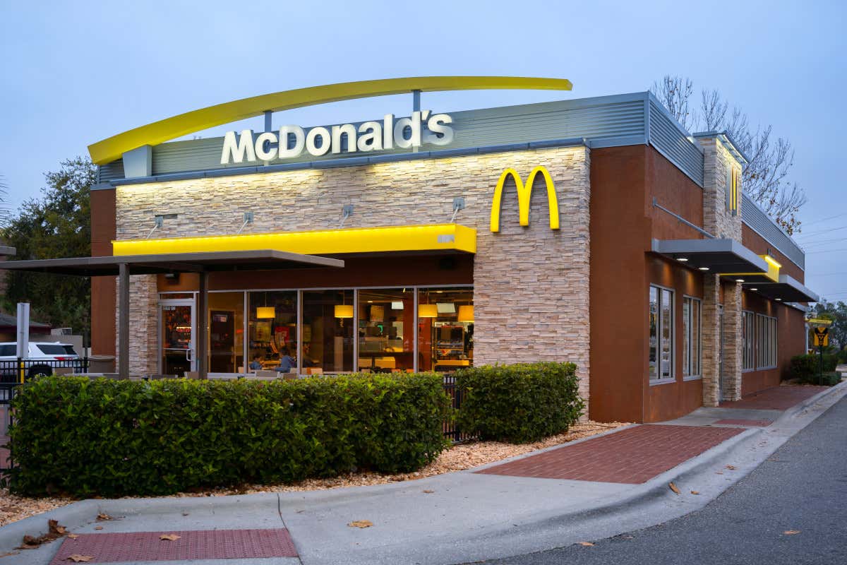 McDonald’s arretra in Usa, ma dilaga in Italia: illusione o sconfitta culturale? McDonald’s arretra in Usa, ma dilaga in Italia: illusione o sconfitta culturale?