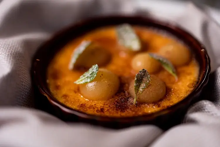 Creme brulée Dispensa dei Mellini, a Roma la cucina gentile di Susanna Sipione