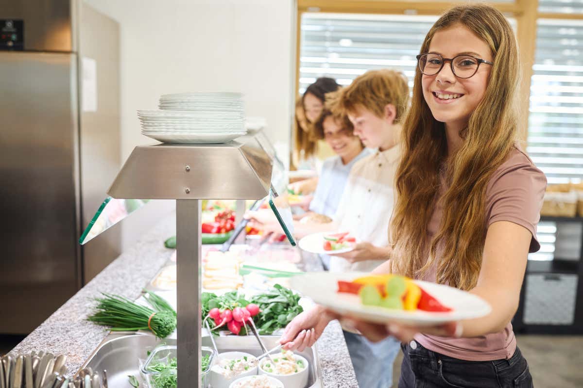 Brescia ha coinvolto 585 studenti in un progetto contro lo spreco alimentare Brescia insegna agli studenti a combattere lo spreco partendo dalla mensa