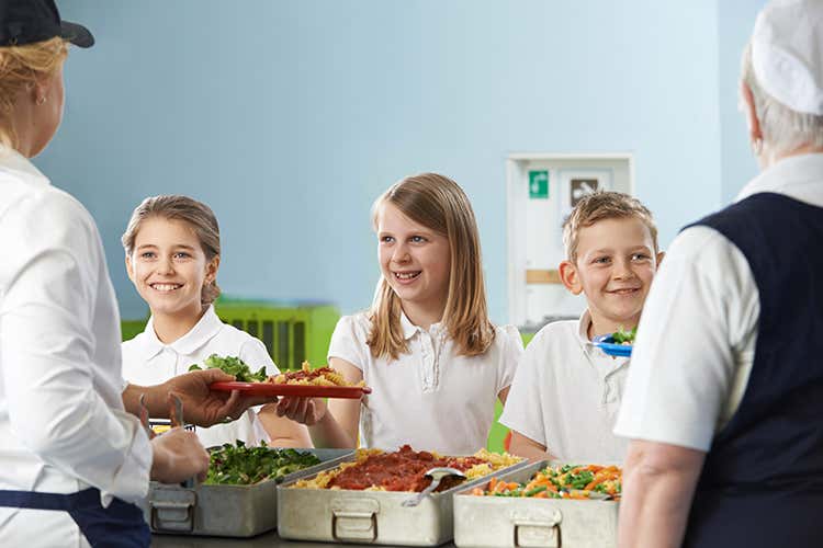 Pranzi a scuola determinanti per la formazione - Mense scolastiche in prima linea Perdiamo il 40%, ma resistiamo