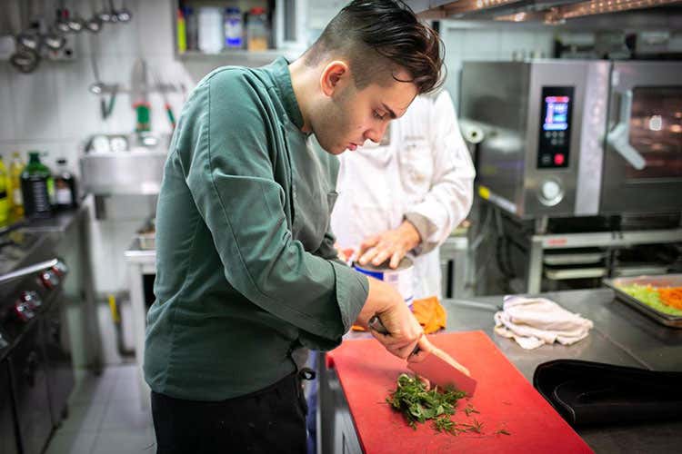 Edoardo Staffolani (Il menu estivo del Cresciolo Staffaloni tra estro e territorialità)