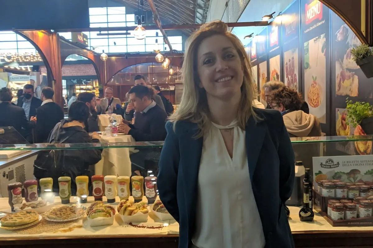 Daniela Ragazzi di Men&ugrave; Men&ugrave;, da 90 anni al servizio della ristorazione: salse, condimenti e Cucina antica