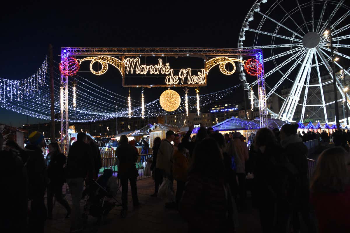 Luci, profumi e felicità: alcuni mercatini di Natale da non perdere in Europa Luci, profumi e felicità: alcuni mercatini di Natale da non perdere in Europa