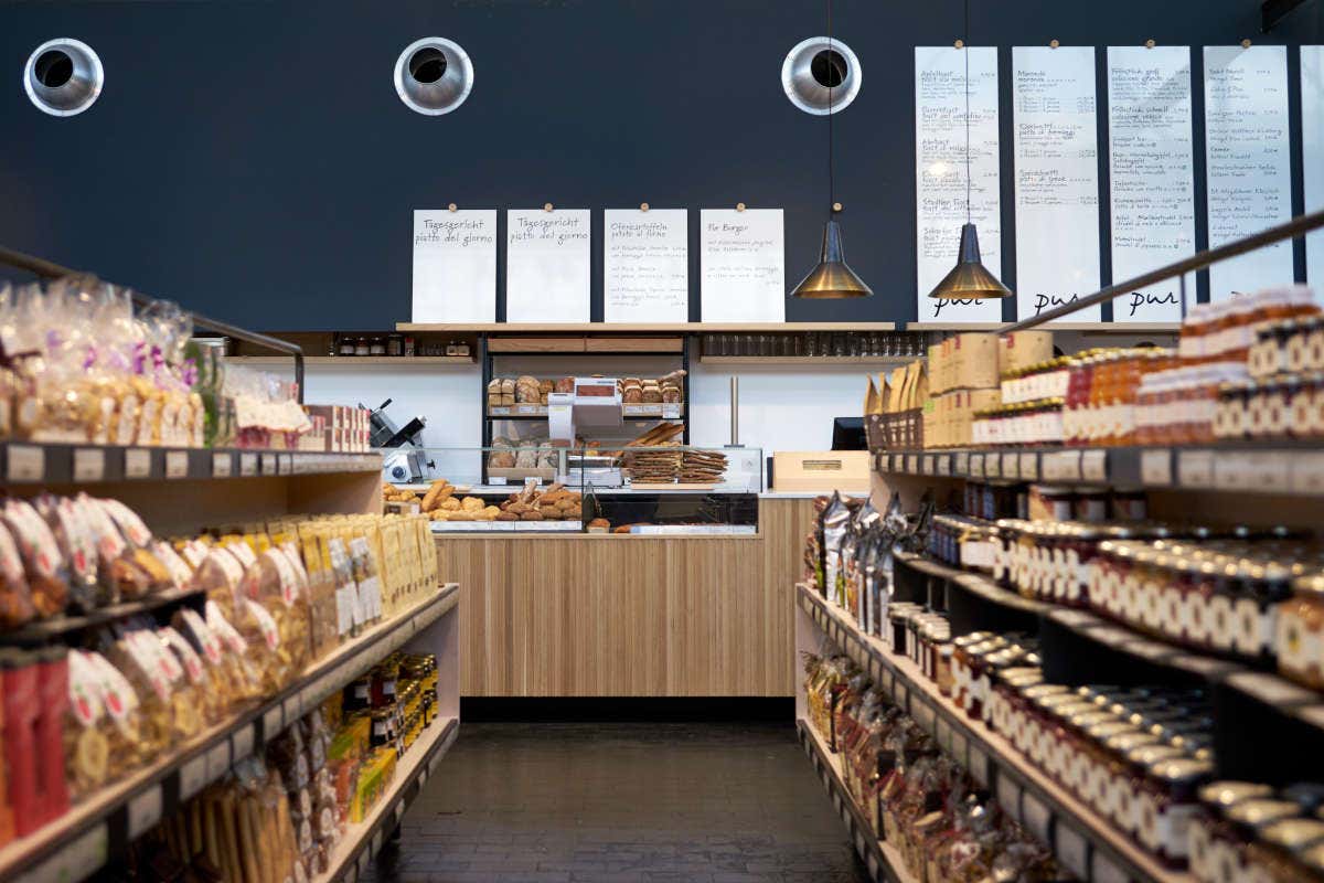 Il mercato dei sapori L'essenzialità autentica di Pur Sudtirol nel suo design sostenibile Il mercato dei sapori L'essenzialità autentica di Pur Sudtirol nel suo design sostenibile