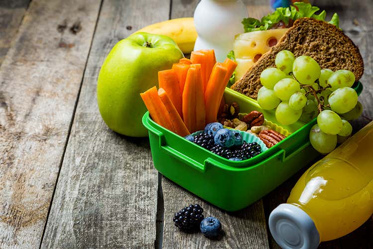 L’alimentazione del piccolo può cominciare a tutto tondo a rispecchiare le abitudini alimentari della famiglia - La merenda dalla A alla Z Tutto quello che c'è da sapere