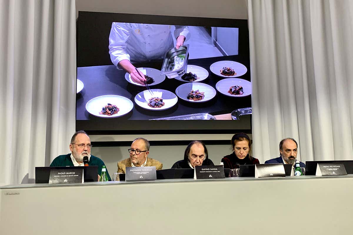 Alessandro Impera si aggiudica la quarta edizione del “Premio Mesa” Alessandro Impera si aggiudica la quarta edizione del “Premio Mesa”