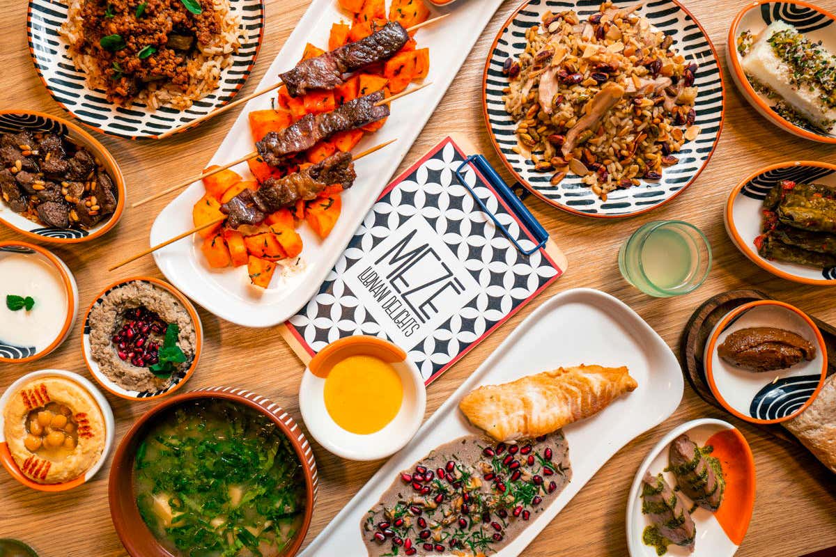 Alcuni dei numerosi assaggi della cucina libanese di Mezè Mezè: l’autentica cucina libanese arriva a Milano Alcuni dei numerosi assaggi della cucina libanese di Mezè Mezè: l’autentica cucina libanese arriva a Milano