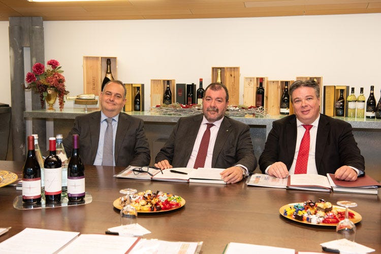 Francesco Giovannini, Luca Rigotti e Stefano Fambri (Mezzacorona, fatturato e utile record Il Gruppo ottiene la certificazione dei vini)