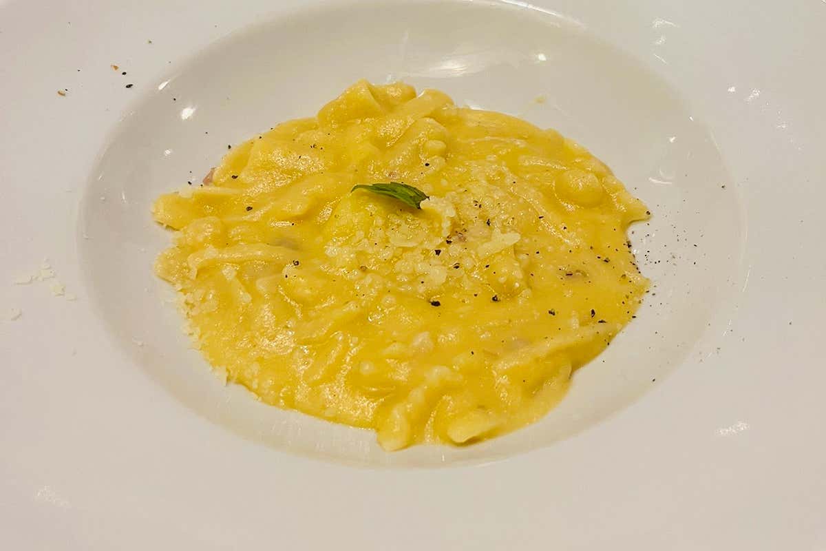 Il ristorante della ex calciatrice Donatella Bova dove la carne gioca in casa Il ristorante della ex calciatrice Donatella Bova dove la carne gioca in casa