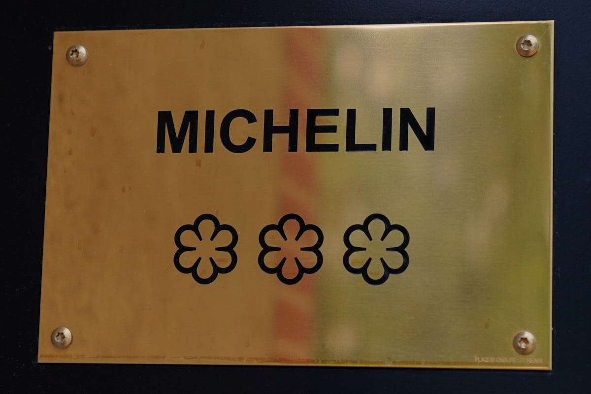 I ristoranti tre stelle Michelin in Italia: storia curiosità e piatti iconici