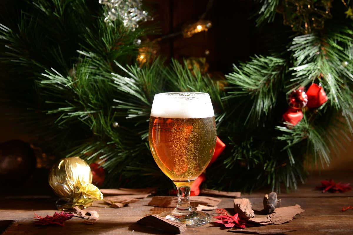 Birre di Natale, la classifica delle migliori: trionfa il “Birrificio Incanto”