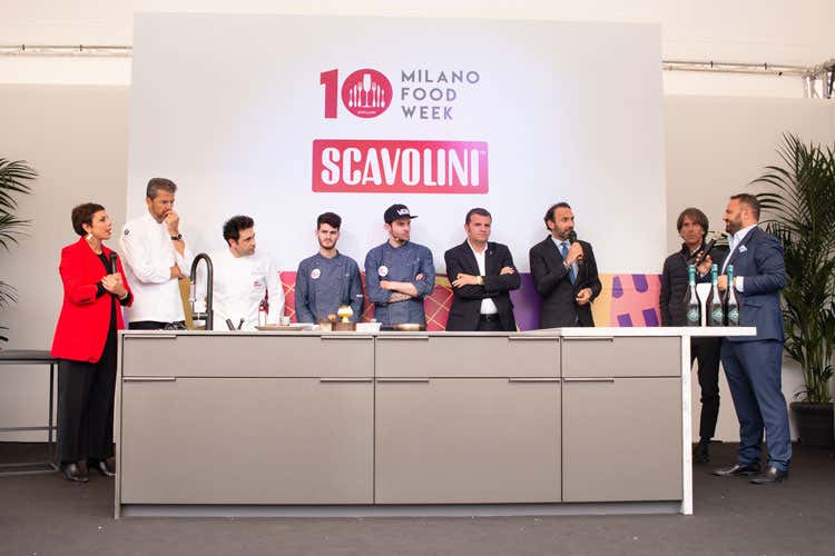 (Milano celebra l&rsquo;aperitivoUn festival dedicato nel 2020)