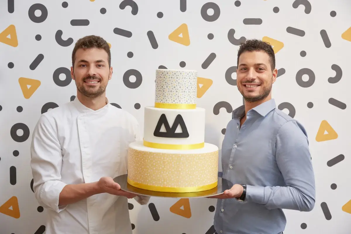 Una torta dei fratelli Moschella I fratelli Moschella approdano a Milano con il concept di Nuova Pasticceria