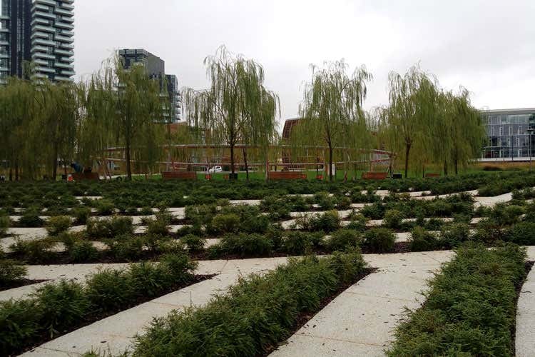 (Milano punta sul turismo green Nasce il Parco Biblioteca degli Alberi)